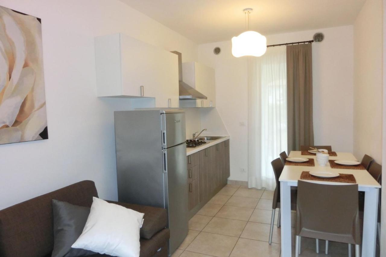 Appartamento Modern Flat With Big Terrace In With Pool *